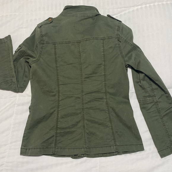 Kenzie jacket size small - Picture 6 of 6